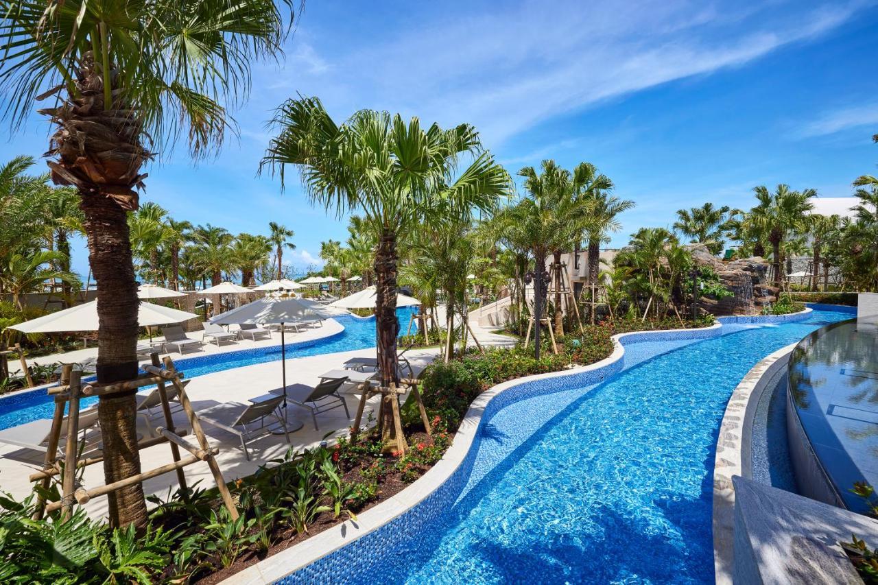 Ryukyu Hotel & Resort Nashiro Beach Itoman Exterior photo The swimming pool at the resort